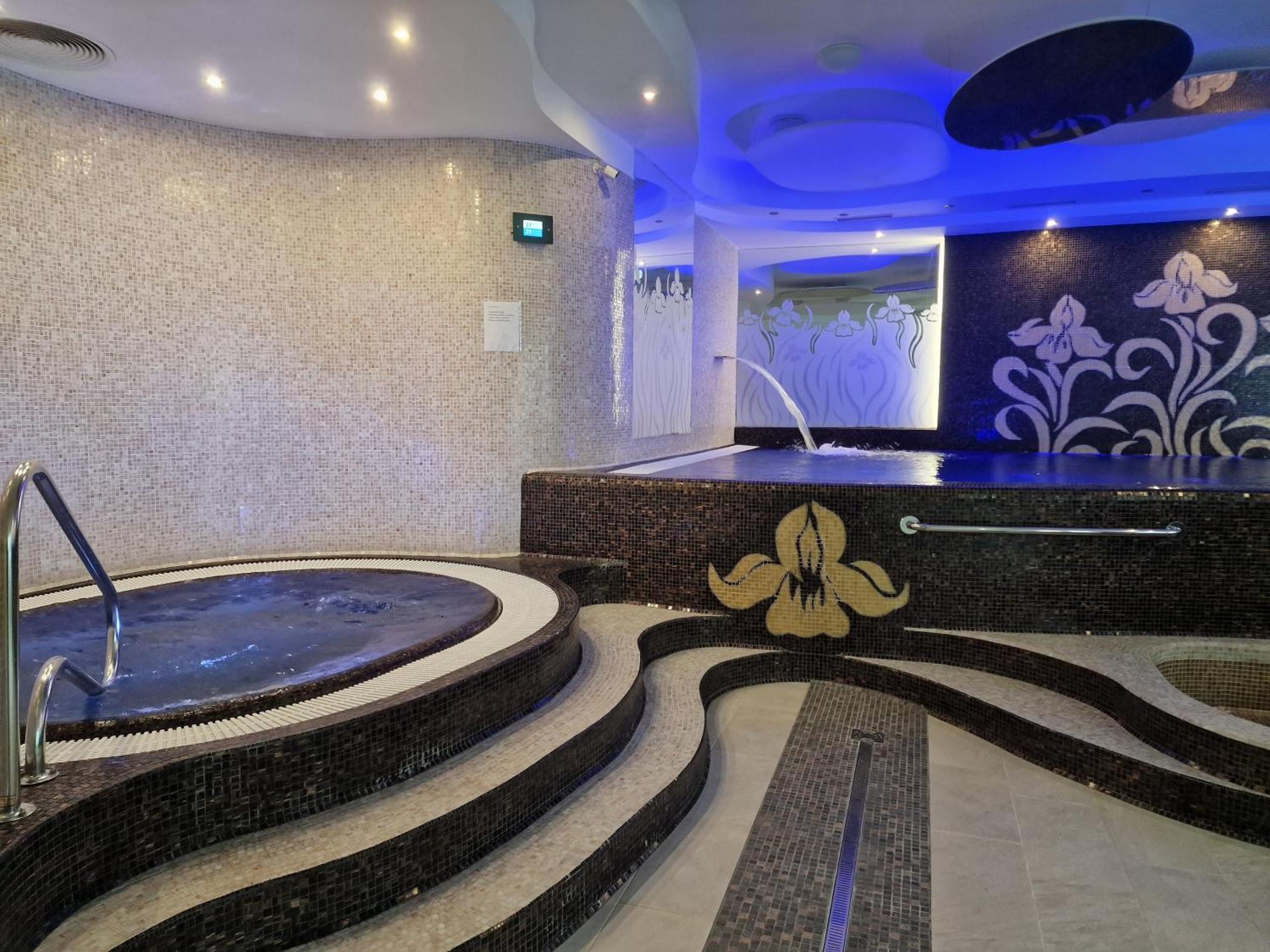 Spa Hotel Iris Karlsbad Exterior foto